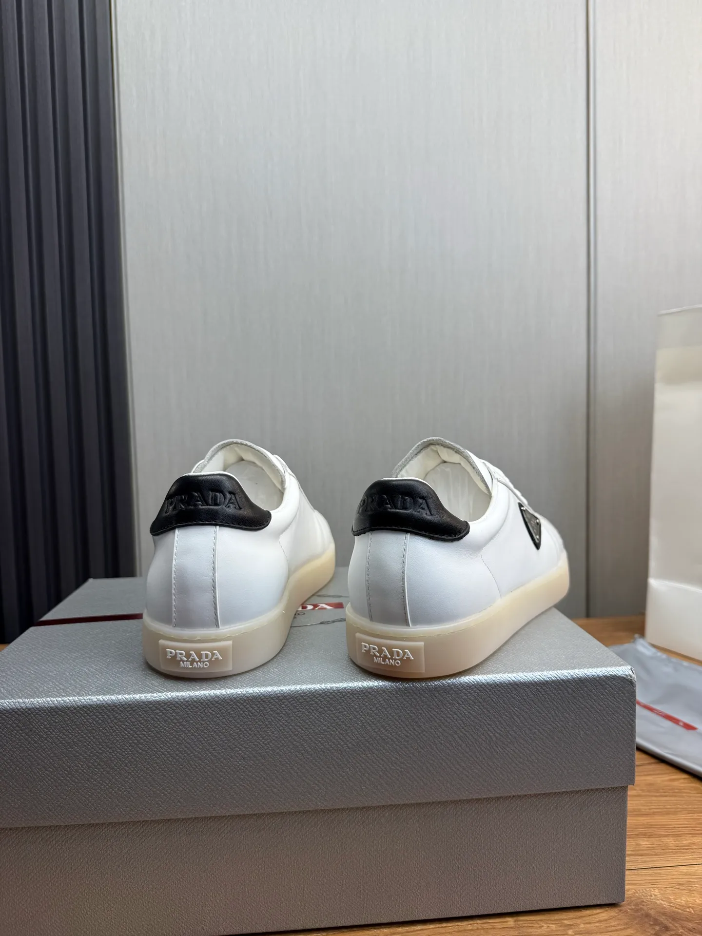 Factory price 540💰 [PRADA] Popular items in men’s shoe counters, synchronized with the official website, 1 high-quality shipment ✔️Original frosted cowhide + cowhide lining, 1🆚1 replica, original sole, 38-45 (customized at 45, non-refundable)